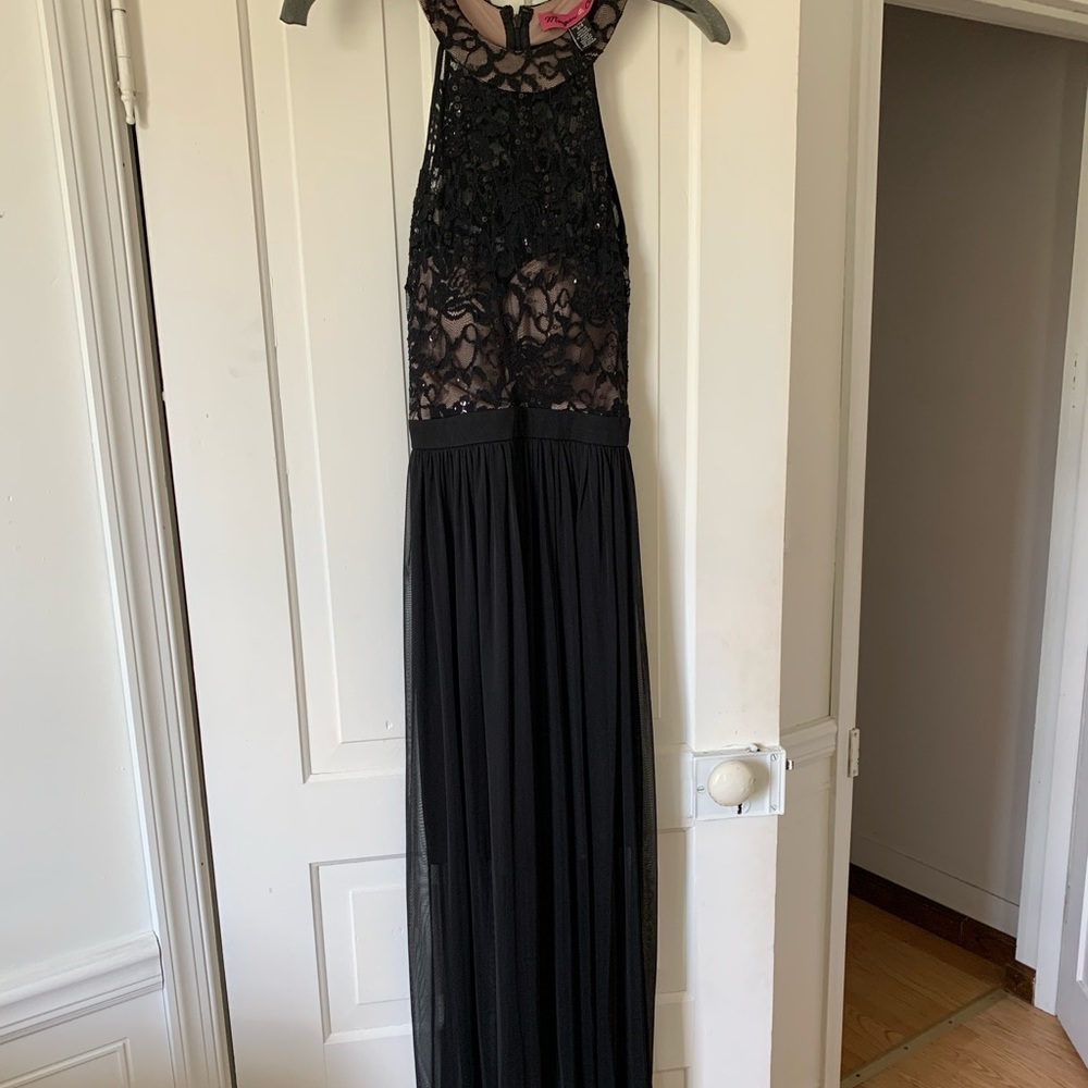 Morgan & Co. prom/event dress